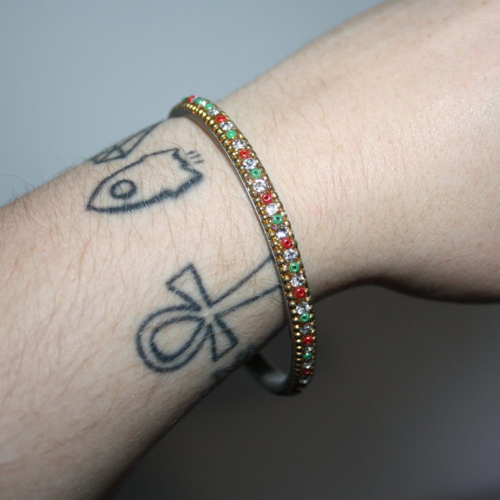Vintage gold bangle with red green and white - Picture 4 of 4